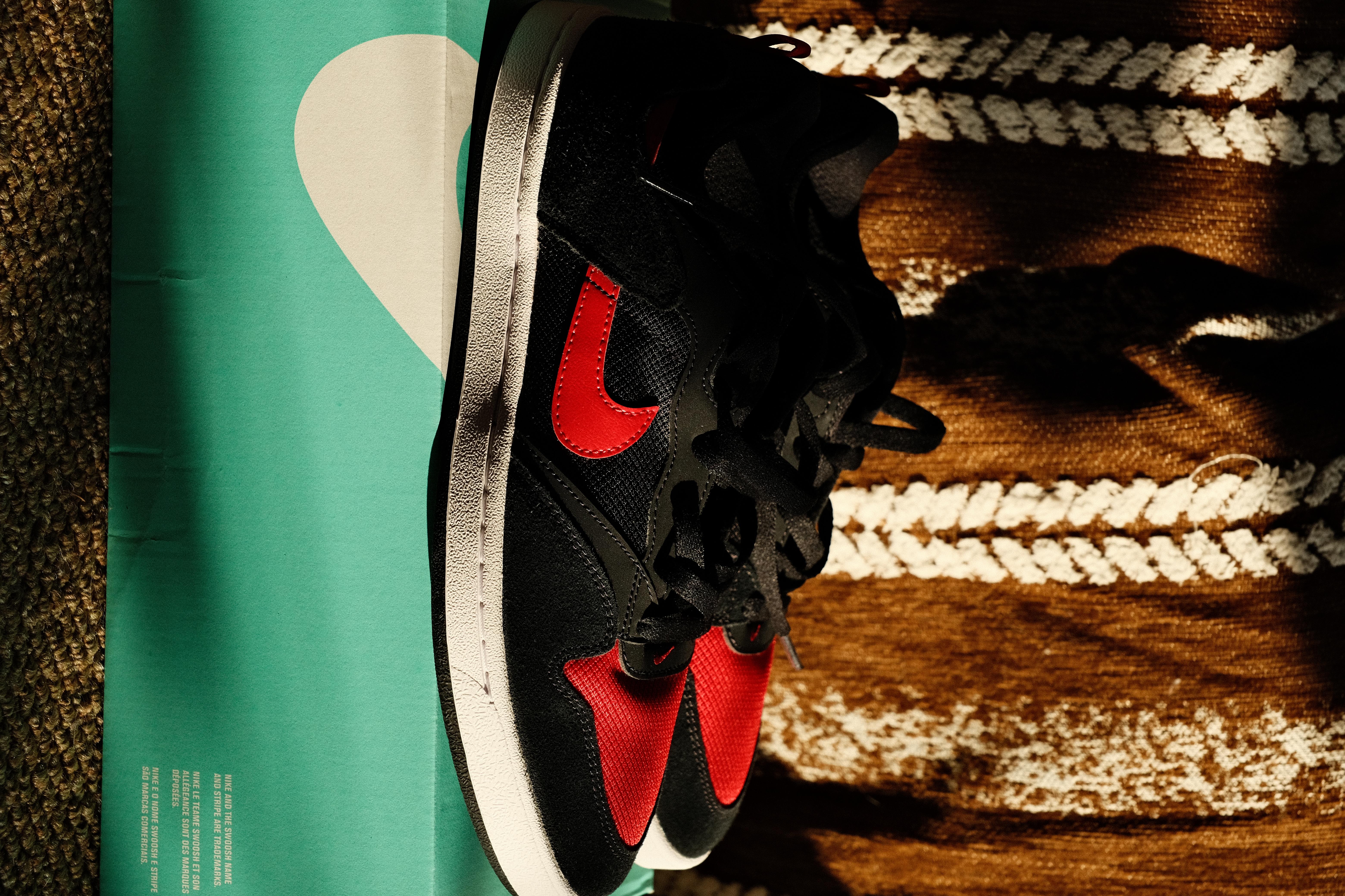 「Nike SB Alleyoop」黑红板鞋,刷街踩板双在线